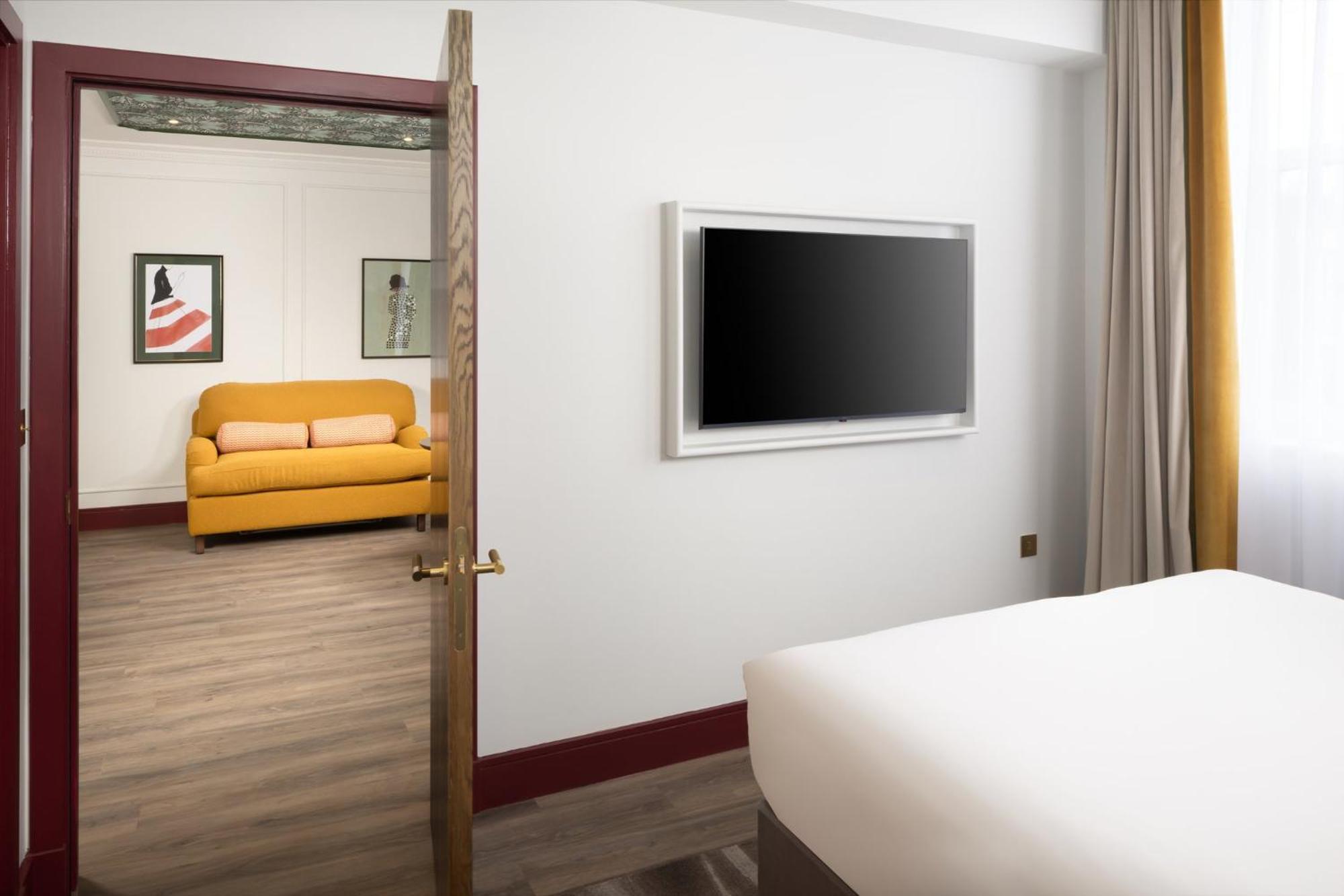 The Welbeck Hotel By Ihg London Exterior photo