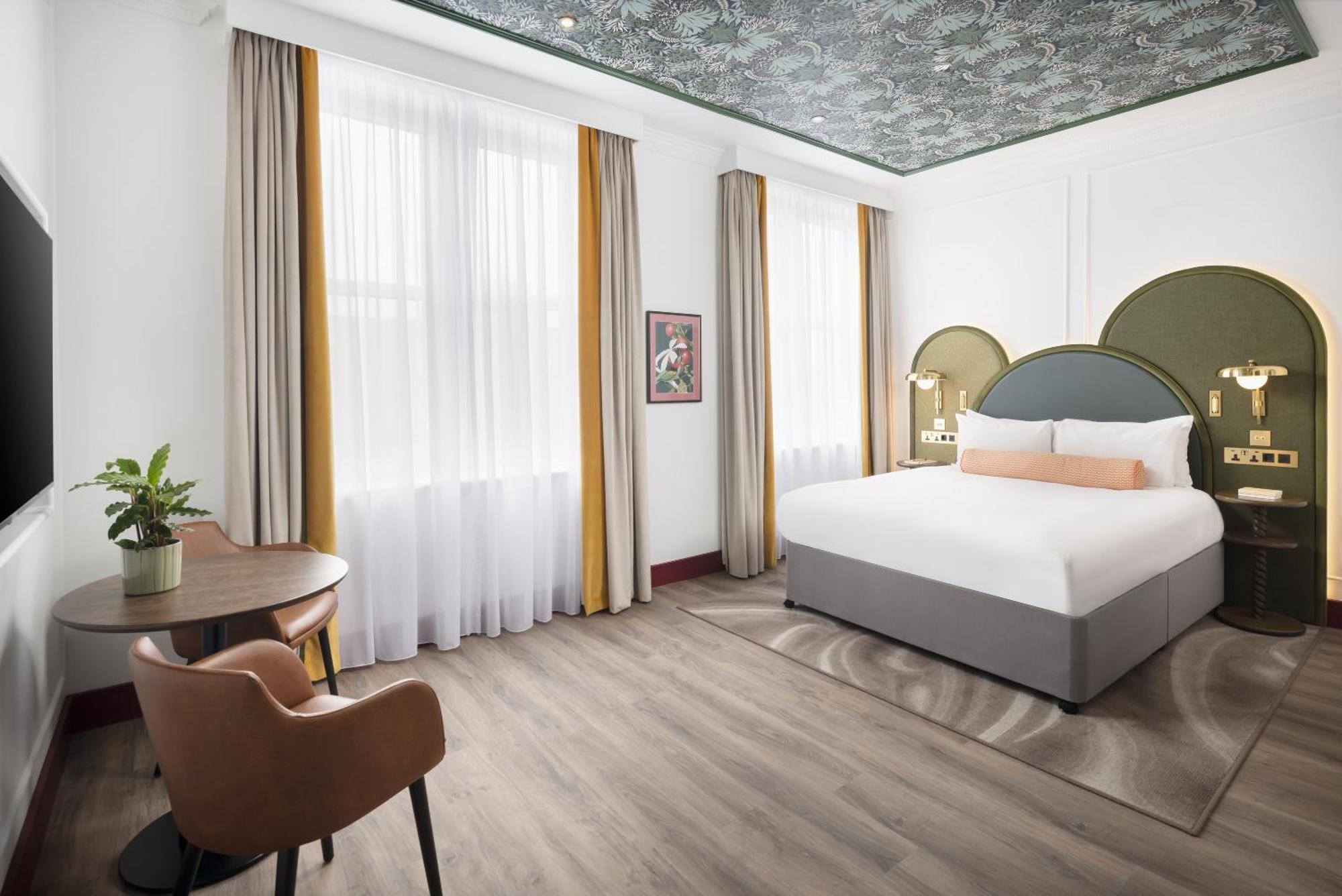 The Welbeck Hotel By Ihg London Exterior photo