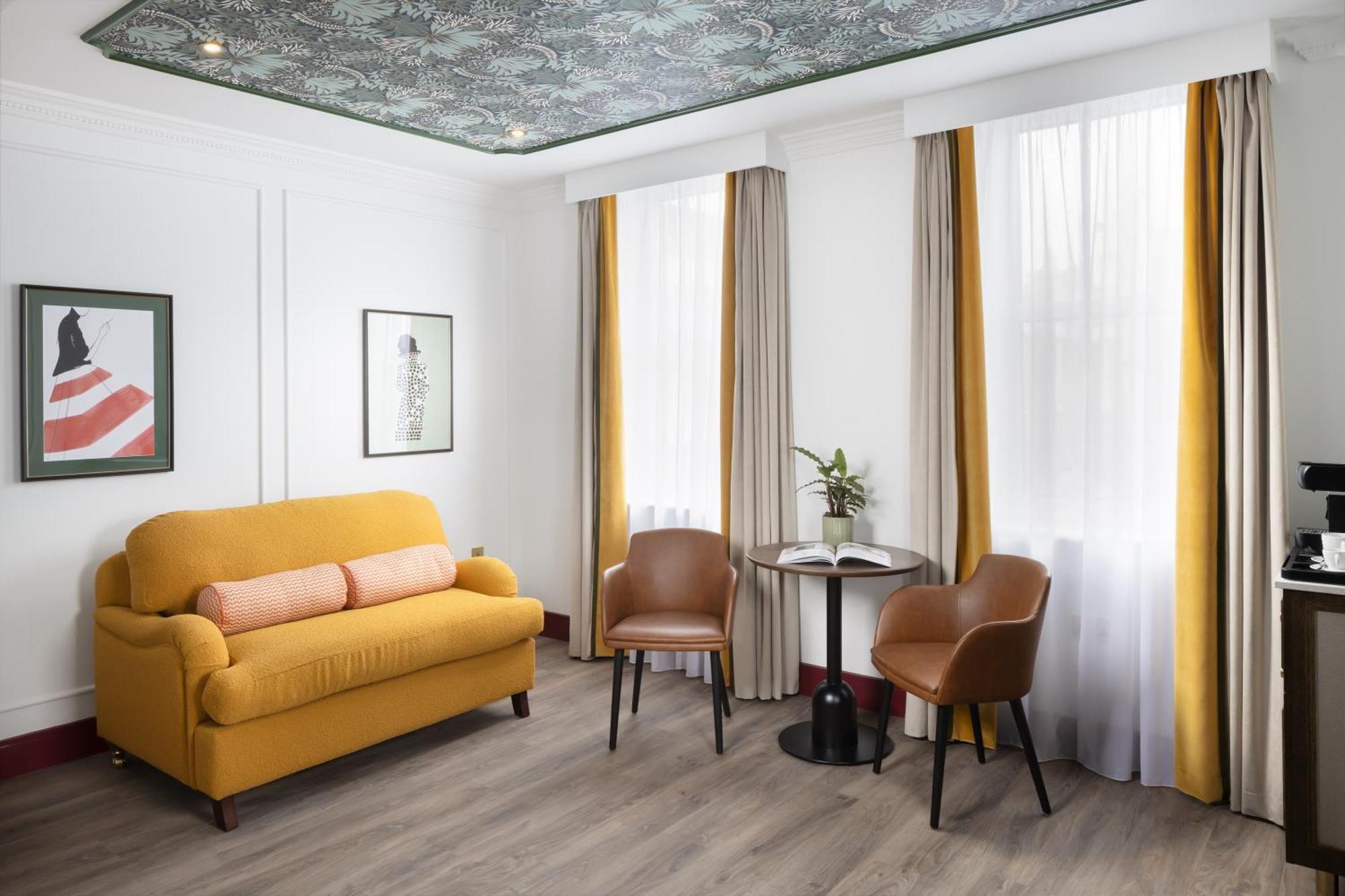 The Welbeck Hotel By Ihg London Exterior photo
