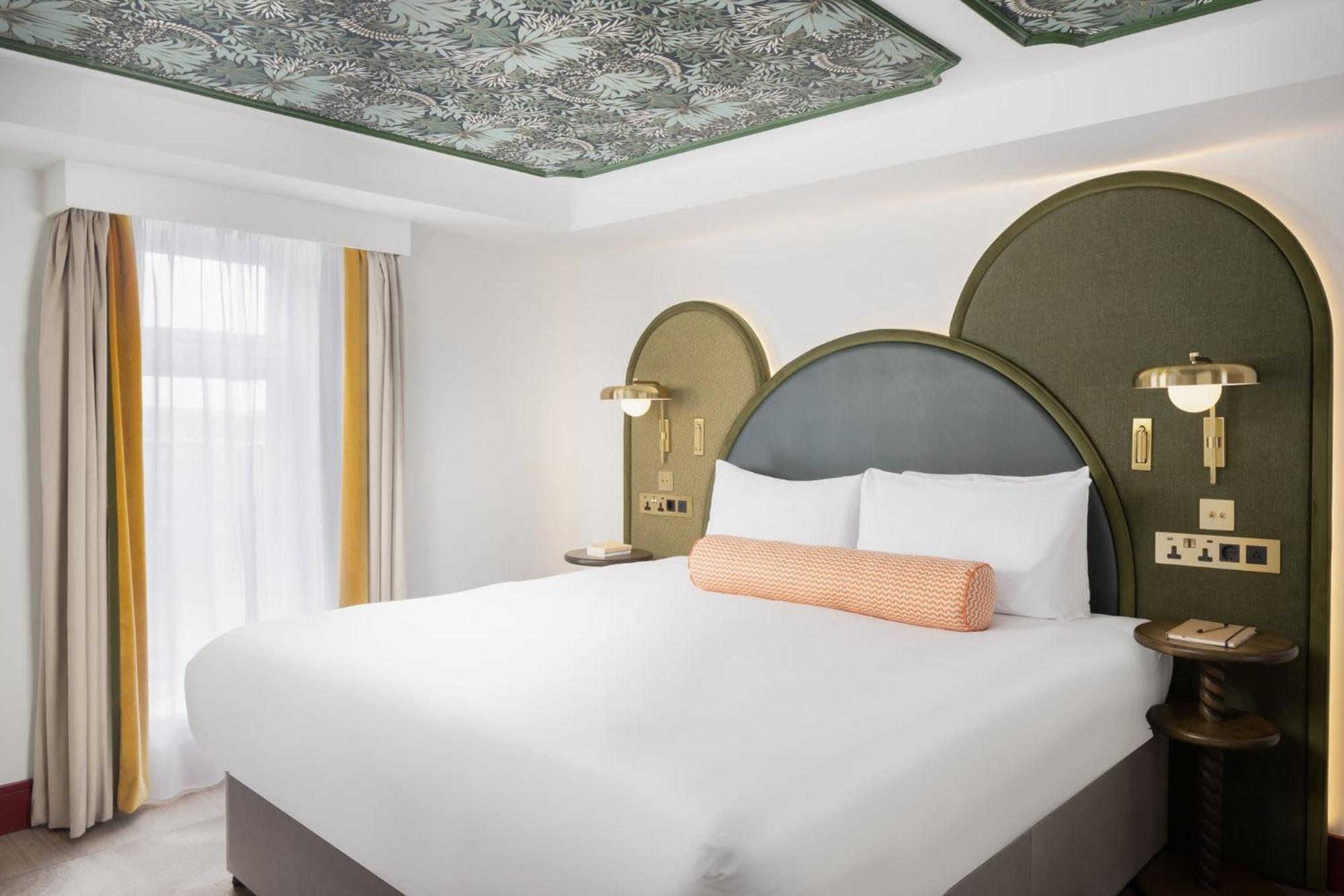 The Welbeck Hotel By Ihg London Exterior photo