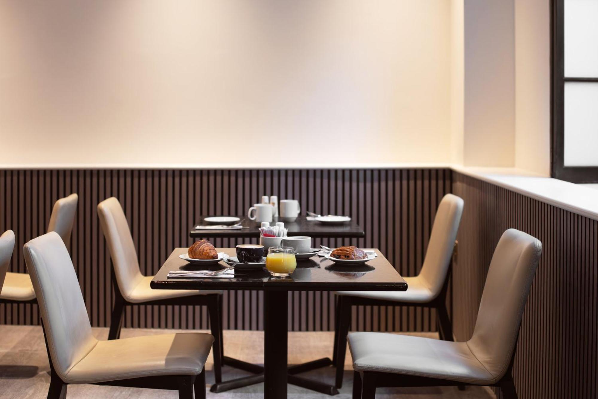 The Welbeck Hotel By Ihg London Exterior photo