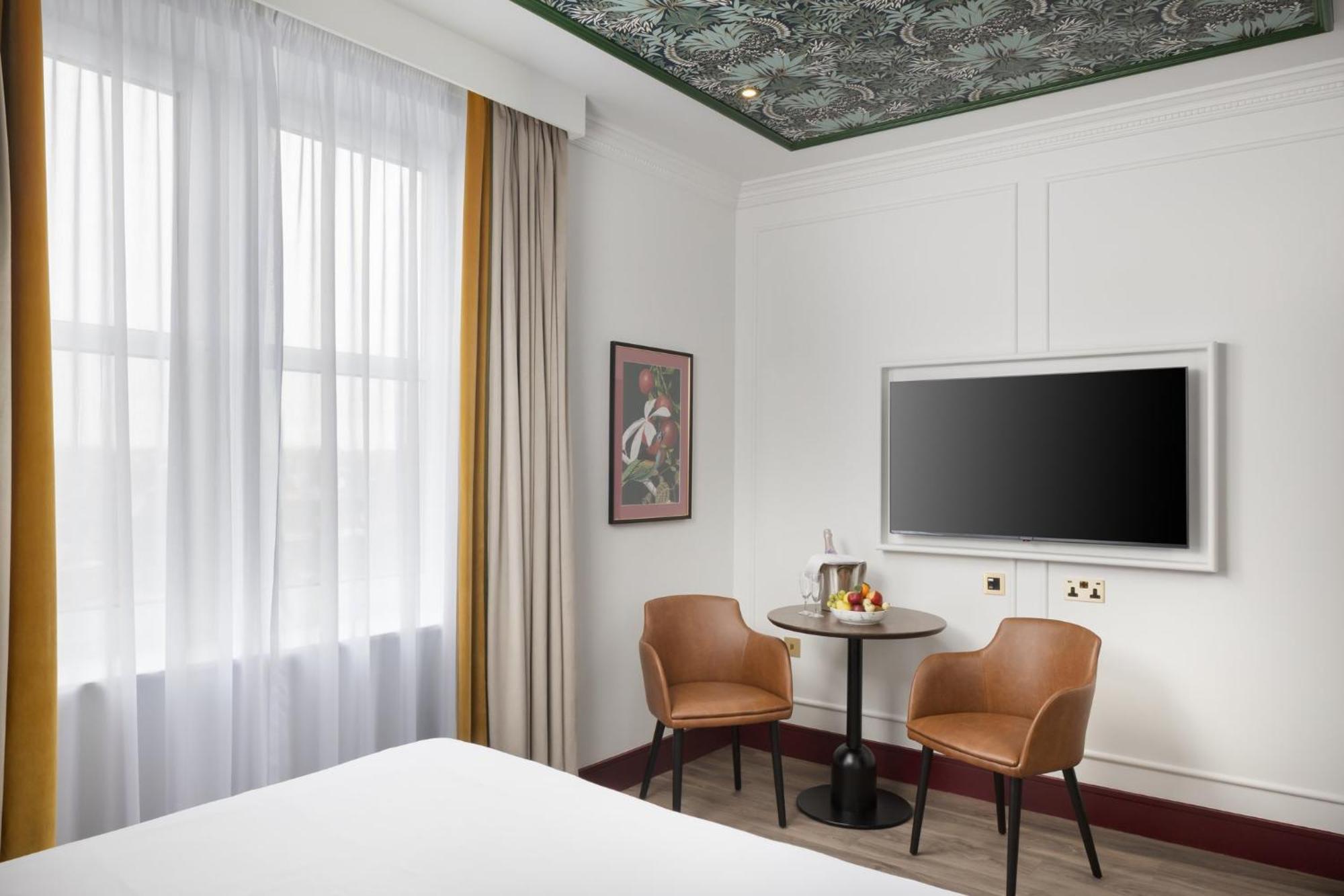 The Welbeck Hotel By Ihg London Exterior photo