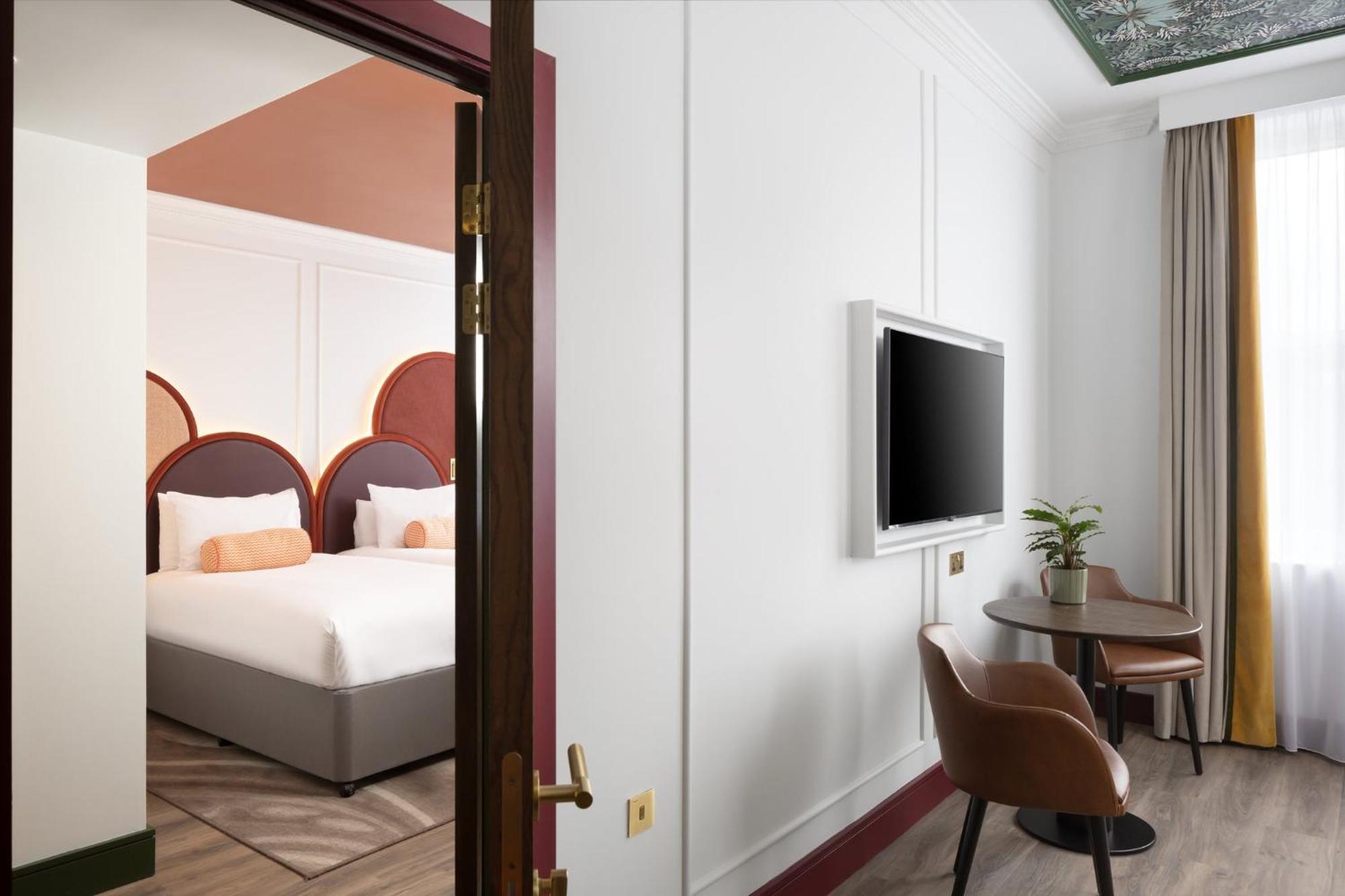 The Welbeck Hotel By Ihg London Exterior photo
