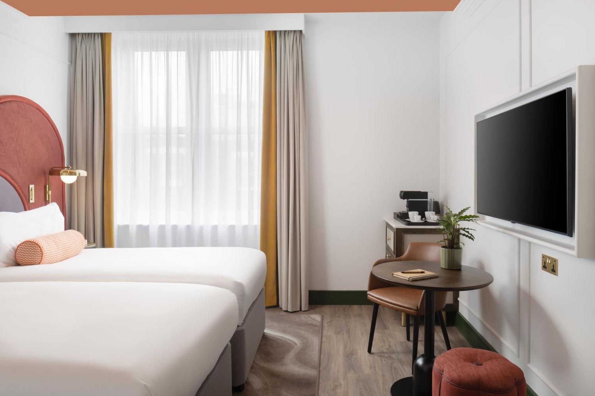 The Welbeck Hotel By Ihg London Exterior photo